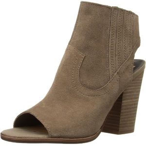 Dolce Vita Women's Pasha Ankle Bootie Size 8